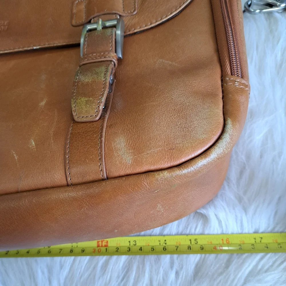 REDUCED. XL Kenneth Cole leather business bag